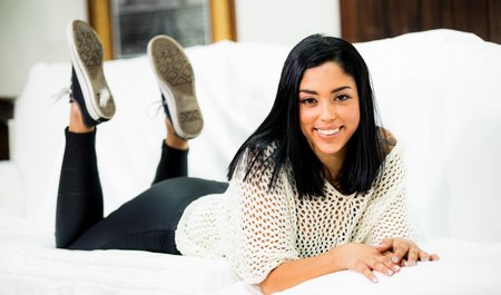 市政厅黑人小伙放学后干了漂亮女大学生