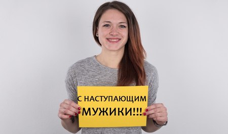 来自布拉格的辣妹在情色工作室里吮吸经纪人的鸡巴并与他做爱