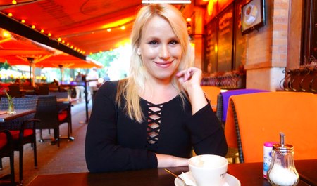 美国小伙在布达佩斯操俄罗斯美女屁股