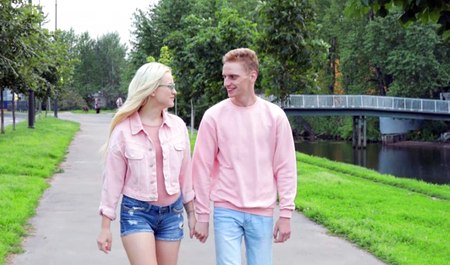 我尝试过和一个漂亮的女孩搭讪，然后就上瘾了