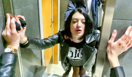 在商场厕所里操我