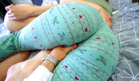 一个诚实的男人如何在早上和他的继妹和情妇做爱