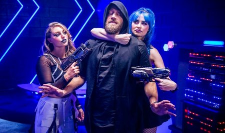 星际赏金猎人和那些女同性恋者