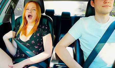 Verlonis 与一名男子一起乘车并在车内发生性关系