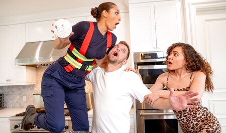 我爱上了一位女消防检查员，并用不同的姿势狠狠地操了她