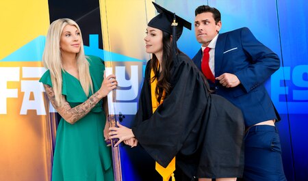 Бурильщик как отчим молодец и у него большой и вкусный конец!