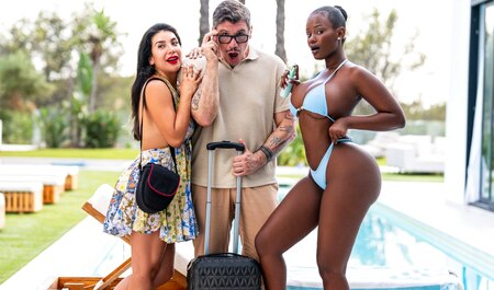 Возбудился на соседку, а она показал что умеет делать с женатыми концами...