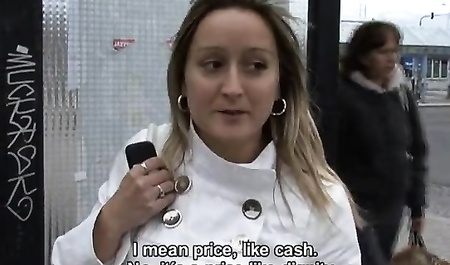 我找了一个捷克女人来帮我做肛交